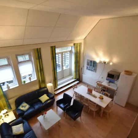 In Bergen Near North Sea アパート